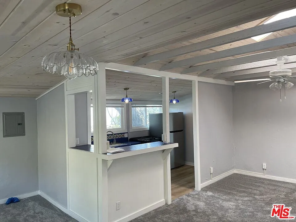 1 bed, 1.0 bath, 650 sqft, $4,000 — Photo 3