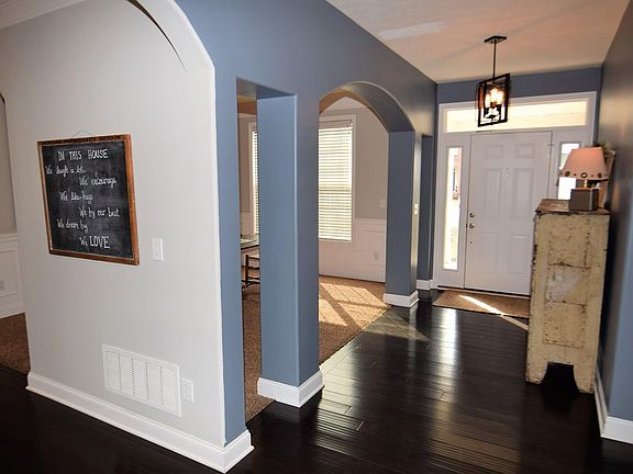 2nd image of 905 Kentucky Cir