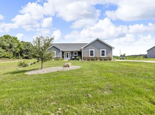 9502 Lee Rd, Jackson, MI 49201