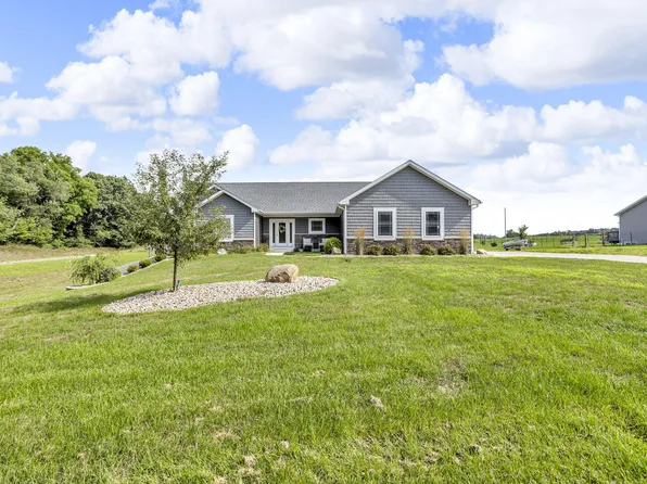 9502 Lee Rd, Jackson, MI 49201