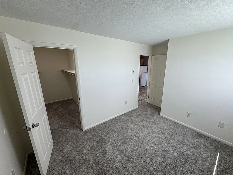 934 Buckeye Ave — Photo 7