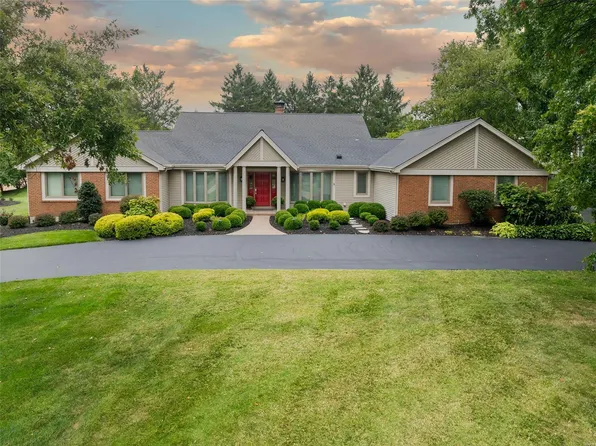 12031 Carberry Pl, Saint Louis, MO 63131