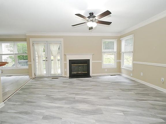 3rd image of 4807 Adams Ridge Dr