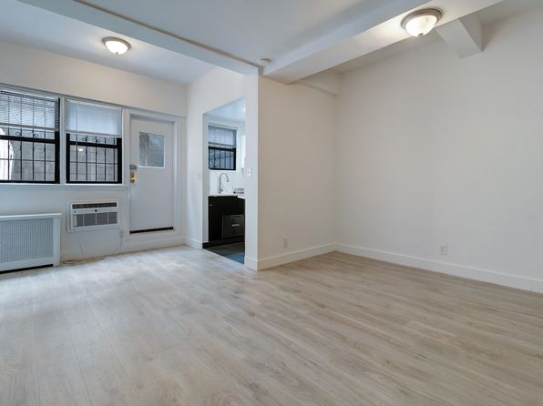530 2nd Ave APT 1F