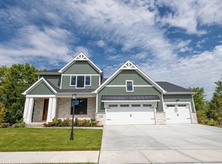 2205 Charlotte Ln, Valparaiso, IN 46383