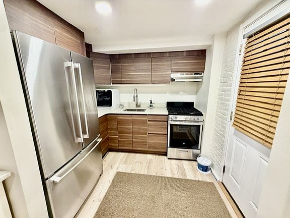 5th image of 482 Columbus Ave APT 1