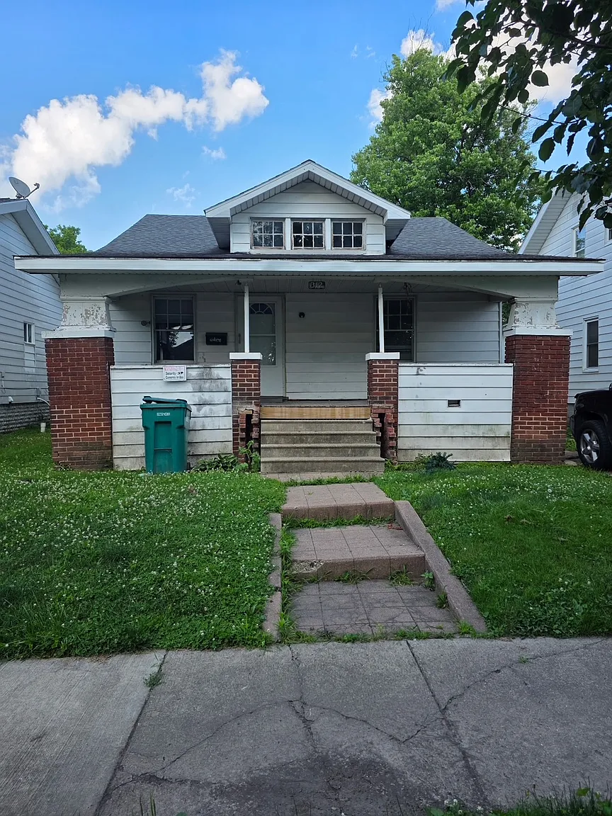 312 S 19th St photo 1