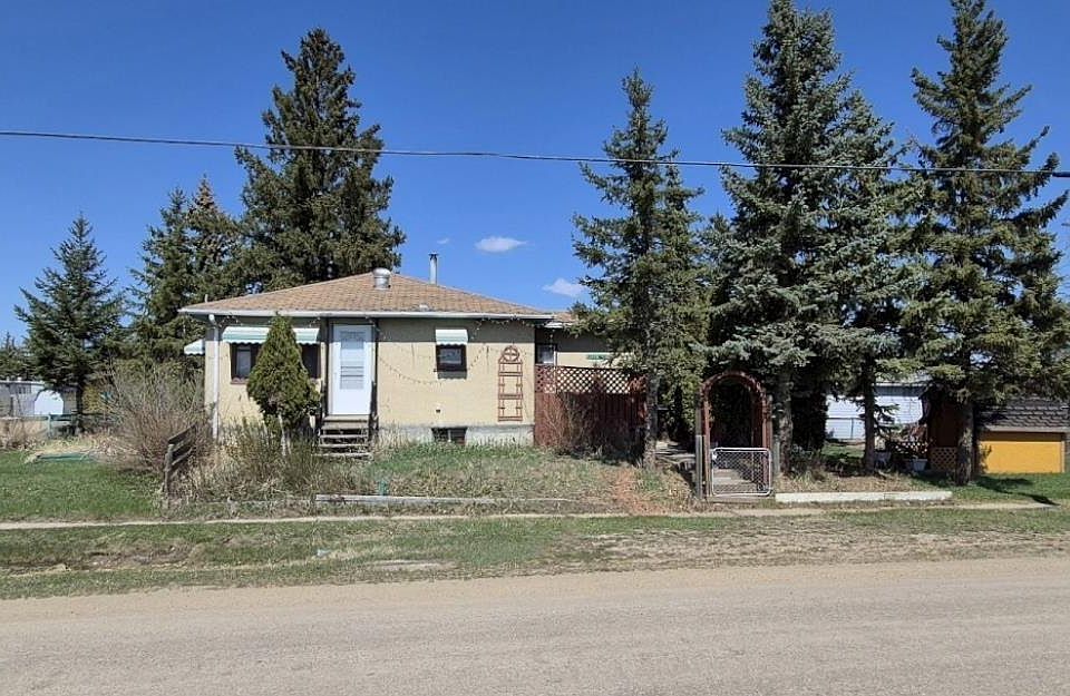 1st image of 5003 49th St