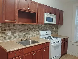 Rented by Elite Team Realty LLC