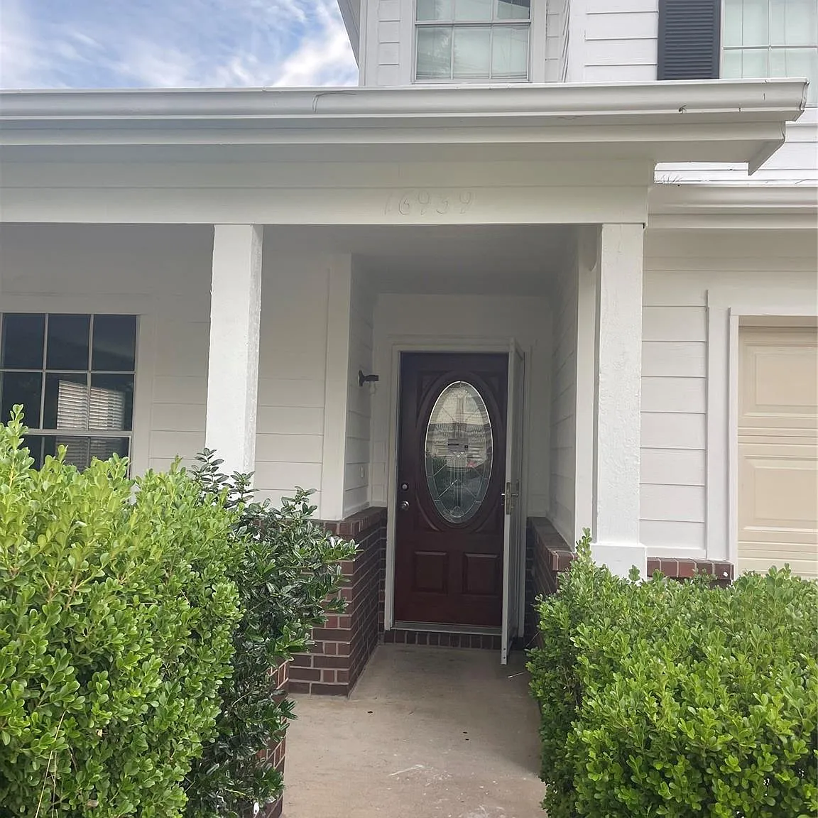 4 bed, 2.5 bath, 2578 sqft, $2,399 — Photo 3