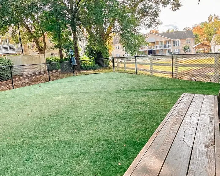 Hawthorne Commons — Photo 12