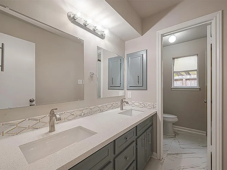 10811 Villa Lea Ln — Photo 16