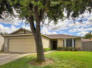 7696 Sunmore Ln, Sacramento, CA
