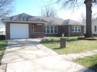 603 S Walnut St, Norborne, MO 64668