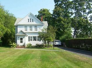 19 Coles Ave, Amityville, NY 11701