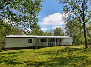8657 Redmond Ridge Rd, Gallipolis Ferry, WV 25515