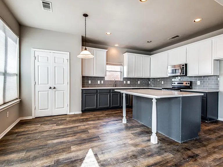 5819 Foxglove Ln — Photo 12