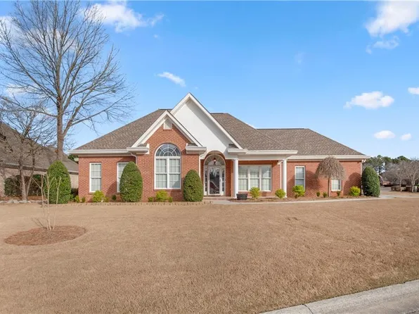 120 Vinings Way SE, Calhoun, GA 30701