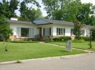 967 S 5th St, Gadsden, AL 35901