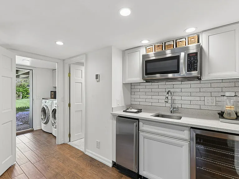 12 Flagg Ave — Photo 30