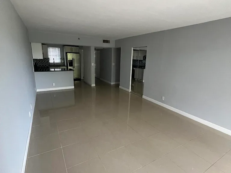 9235 SW 8th St #503 — Photo 3