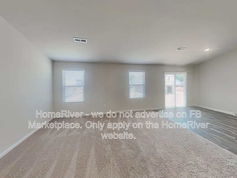 3 bed, 2.0 bath, 1526 sqft, $1,825 — Photo 3