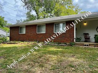 7901 Grandview St, Overland Park, KS 66204