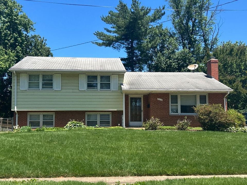 1st image of 7112 Falcon St