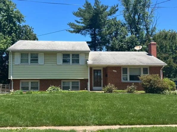 7112 Falcon St, Annandale, VA 22003