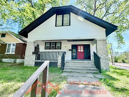 1561 Foster Ave Photo 1