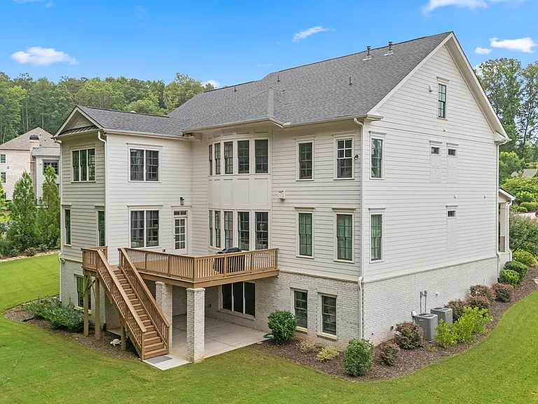 2045 Kent Ct — Photo 5