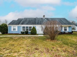 688 Old Nassau Rd #B, Monroe Township, NJ 08831