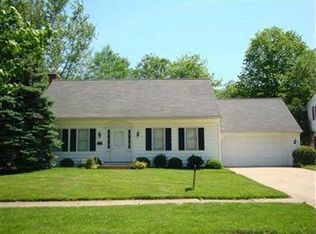 351 Colgate Ave, Elyria, OH 44035