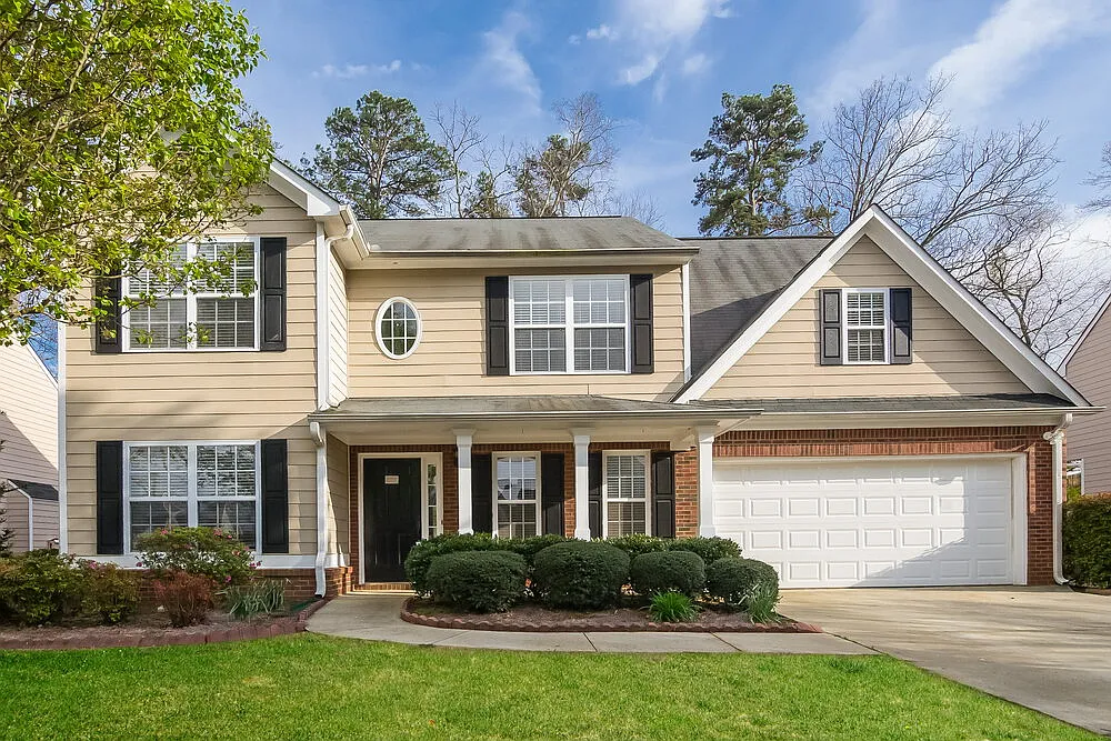 4 bed, 3.0 bath, 2328 sqft, $2,525 — Photo 1