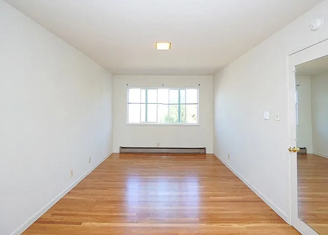 2610 Regent St. — Photo 27