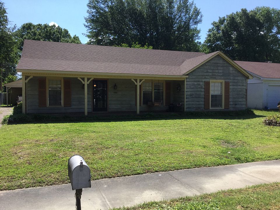 1st image of 3084 Darrow St