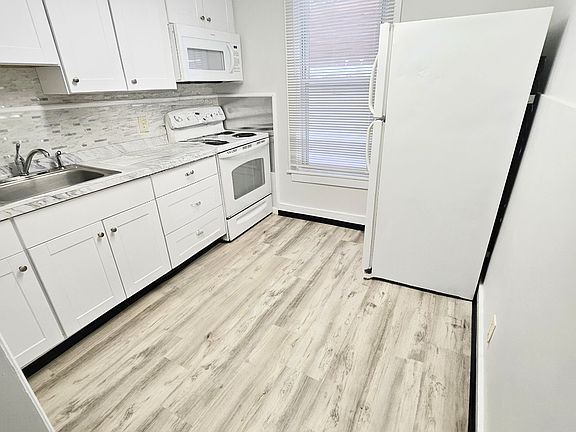 2nd image of 142 Washington St #2