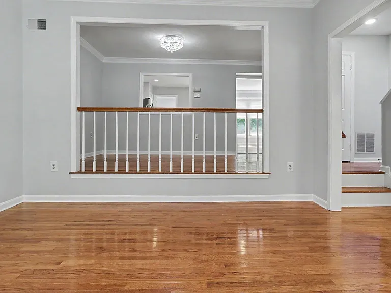 1106 Arcola Ave — Photo 11