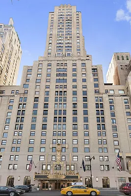 Sold by Corcoran | media 24