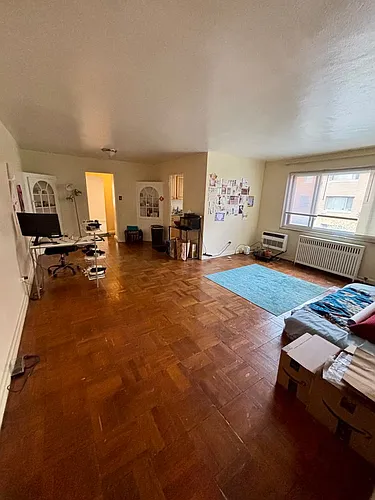 Tiffany Place Photo 1