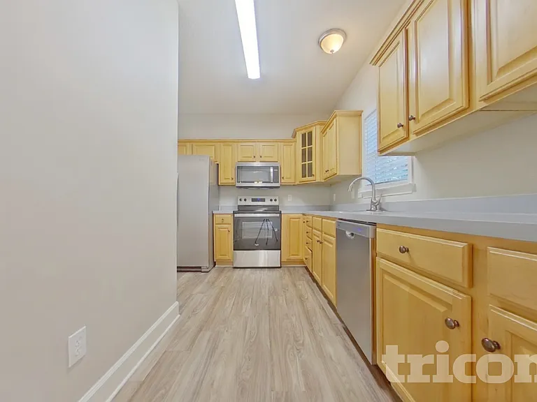 134 Summer Pines Dr — Photo 6