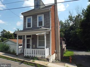 438 W Poplar St, Shenandoah, PA 17976