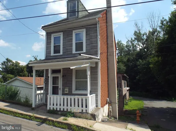438 W Poplar St, Shenandoah, PA 17976
