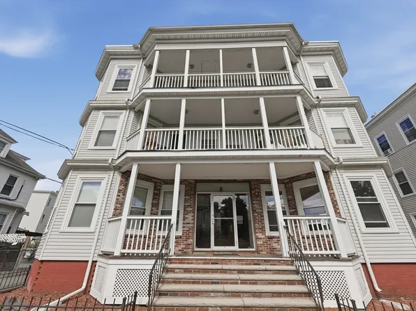 71 Harwood St, Lynn, MA 01902