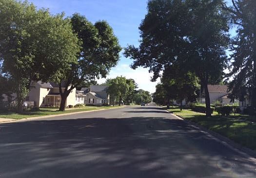 2nd image of 306 4th Ave E
