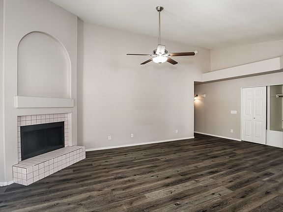 3rd image of 4243 E Balsam Ave