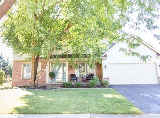 1016 Hunters Run, Perrysburg, OH 43551