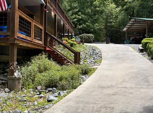 19 The Forest Rd, Blue Ridge, GA 30513