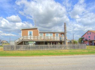 818 Fort Velasco Dr, Surfside Beach, TX 77541