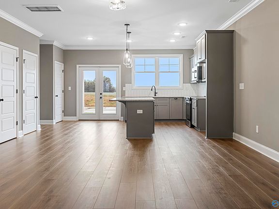 5th image of 169 Susan Lynn Dr #6